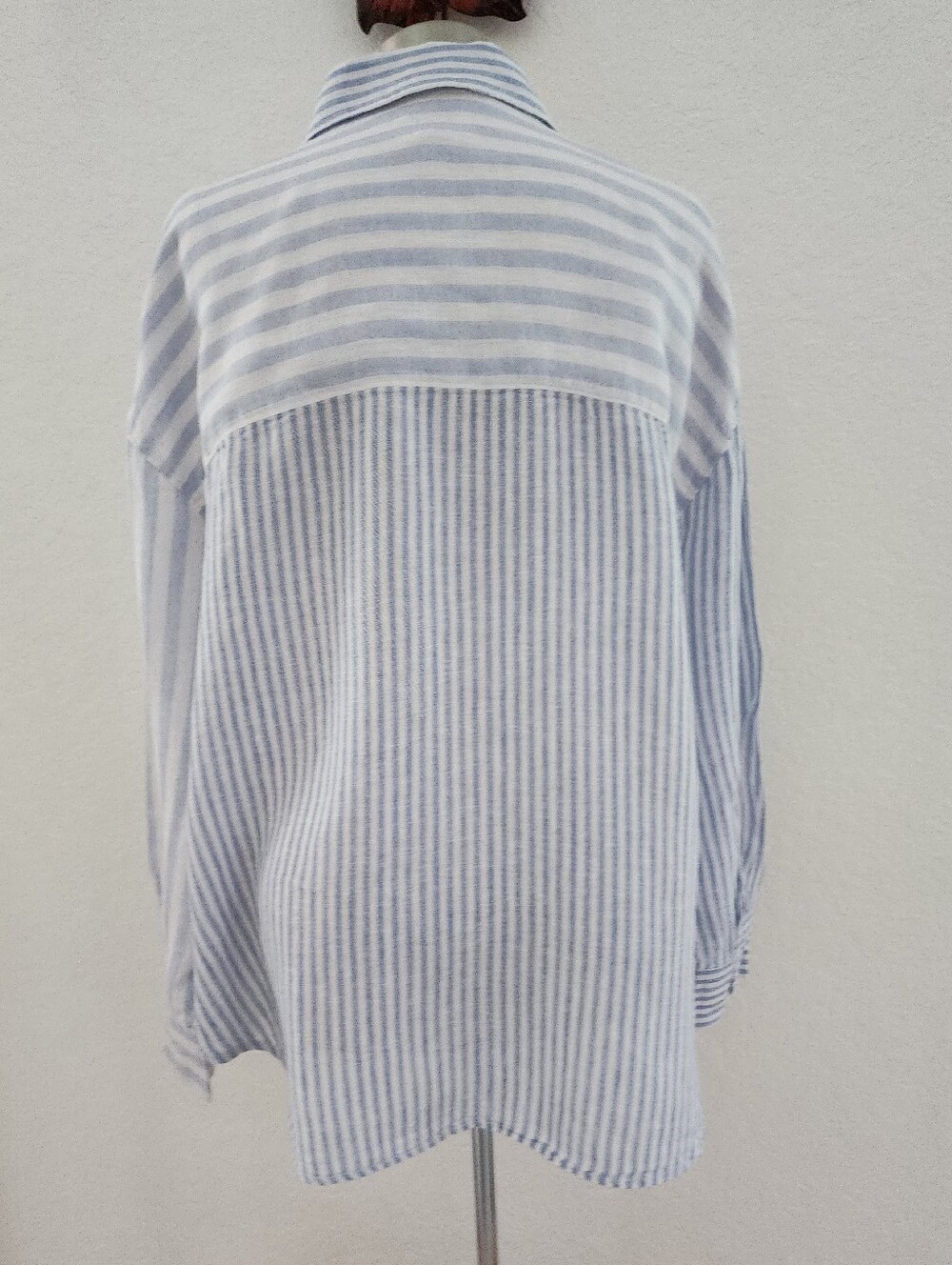 NICOLE MILLER | Light Blue & White Striped Button-Up Shirt 100% Linen - Picture 7 of 15